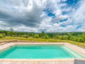 Quaint Villa in Aquitaine with Swimming Pool